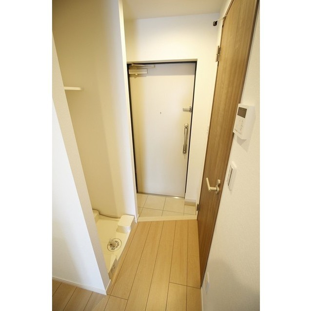 プレール・ドゥーク西川口Ⅱ503号室 玄関