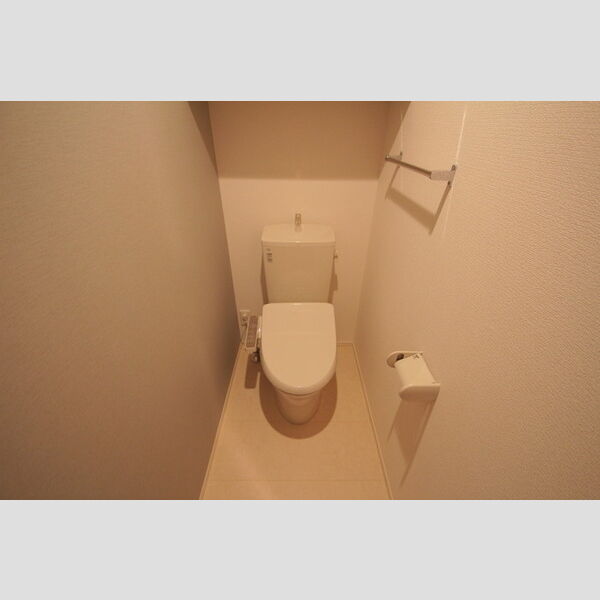 メイプルヴィレッジ205号室 トイレ