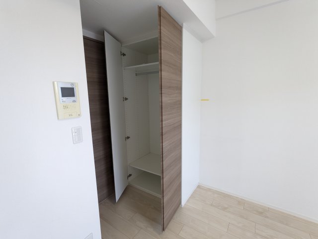 ルポール北加瀬302号室 収納