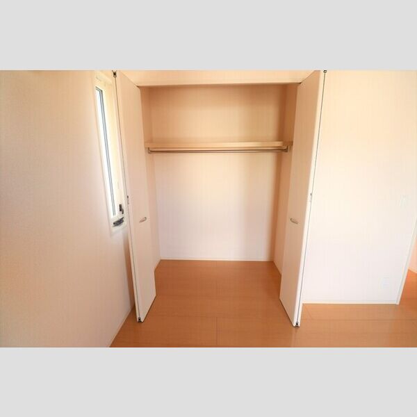 フルール・ド・スリジェ201号室 収納