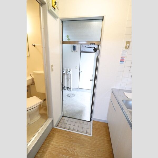 調布ハイムピア106号室 玄関