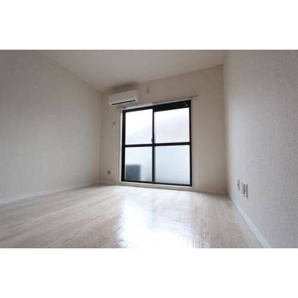 メゾン・ド・ポエート リビング