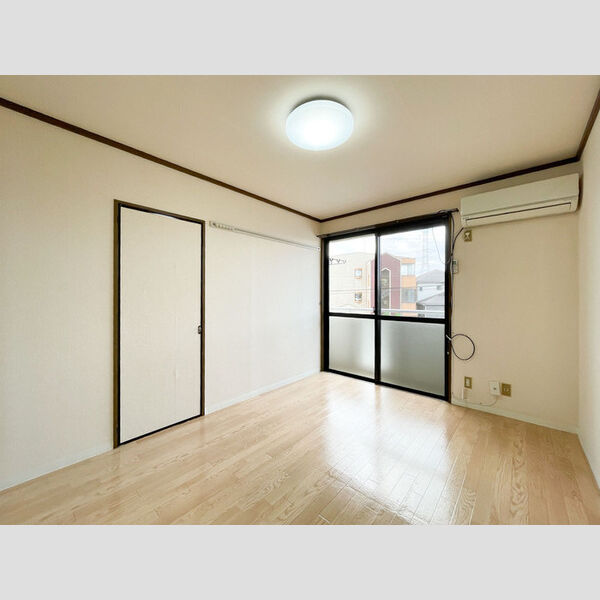 グリーンヒル新宿203号室 洋室6帖