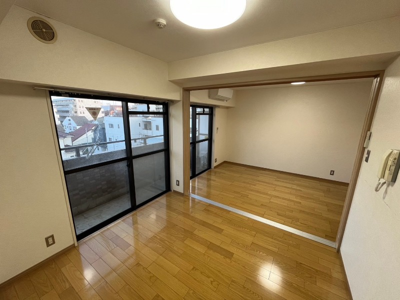 久米川プラネット リビング