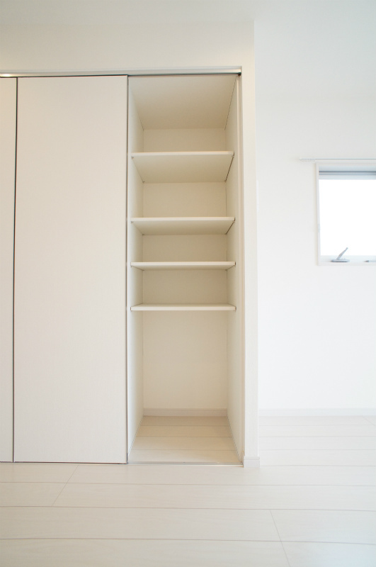 リブリ・シャトレーヌYOSHINO1階 収納