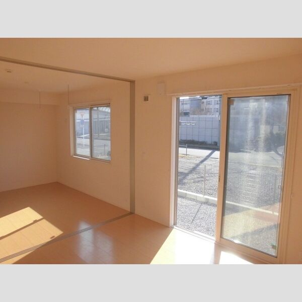 ラ・フォンテ花崎102号室 居室