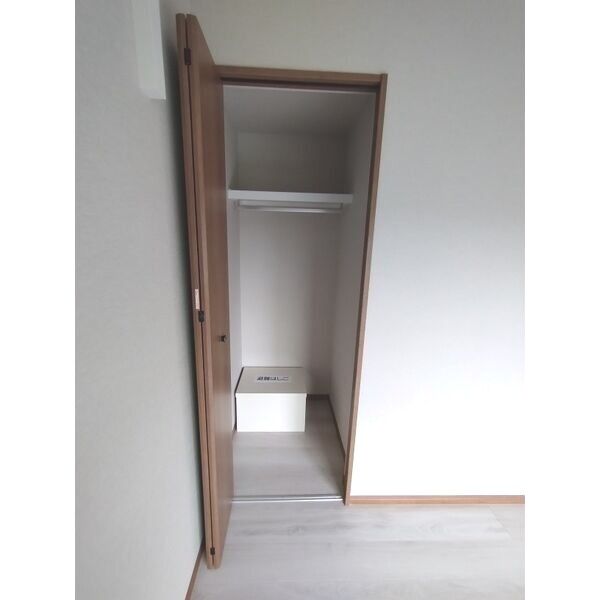 Ambition古千谷本町301号室 収納