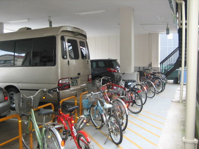 マレオドゥール0502号室 駐輪場