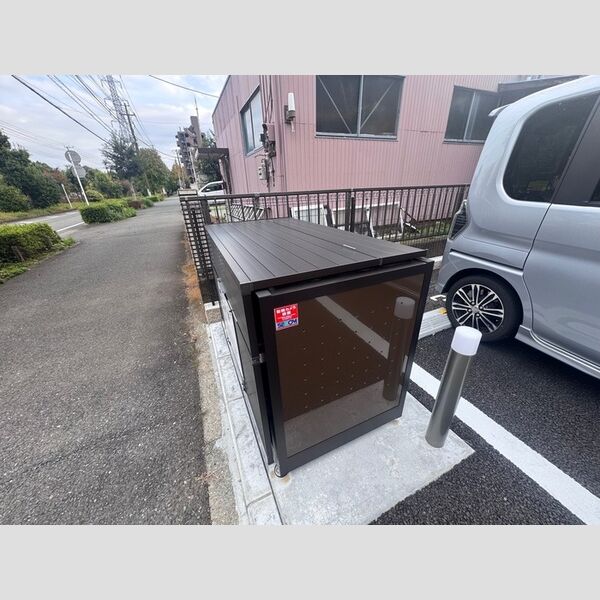 LauLe`A ダストボックス