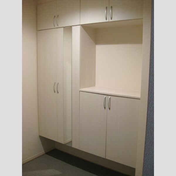 エムズ　コート 玄関