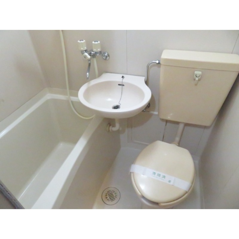 メゾンアイ三山1階 ＊別号室の写真となります。