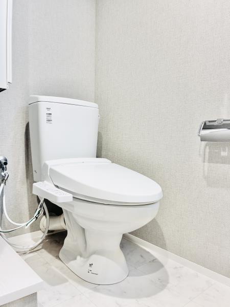 Ｄ’ｓ　ＶＡＲＩＥ練馬レジデンス4階 トイレ