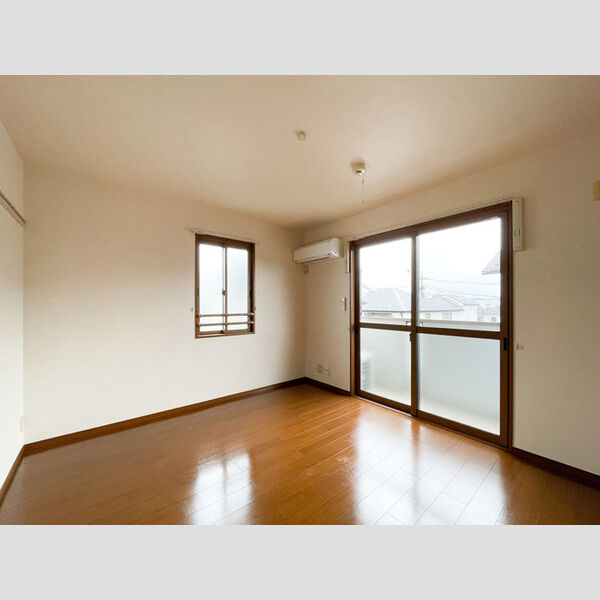 カメリア リビング