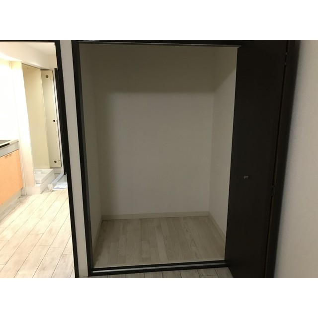 シャンロック門沢橋102号室 内観