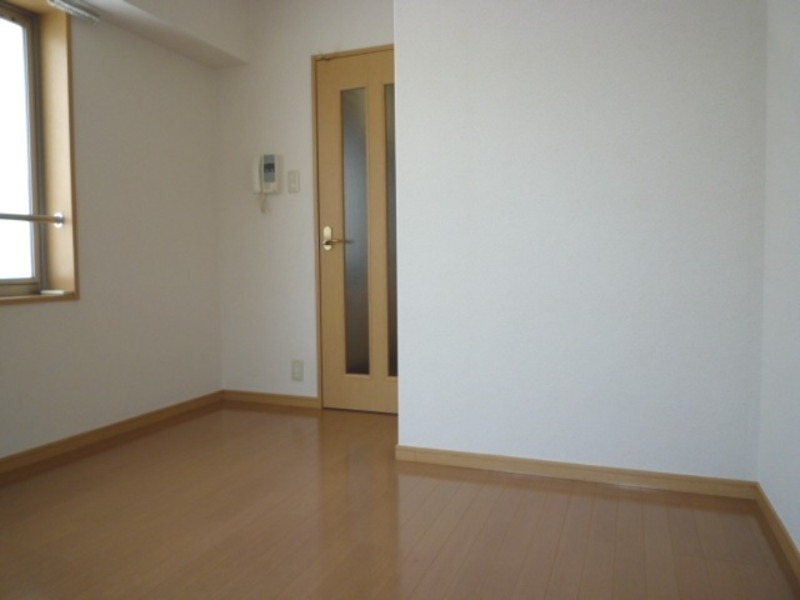 モノリス湘南 室内明るいです