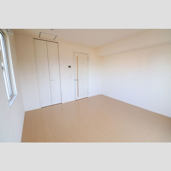 ソラシエスタ　Ⅱ303号室 洋室