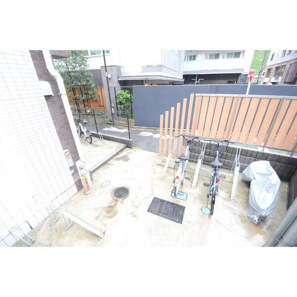 レジス音羽の杜 駐車場