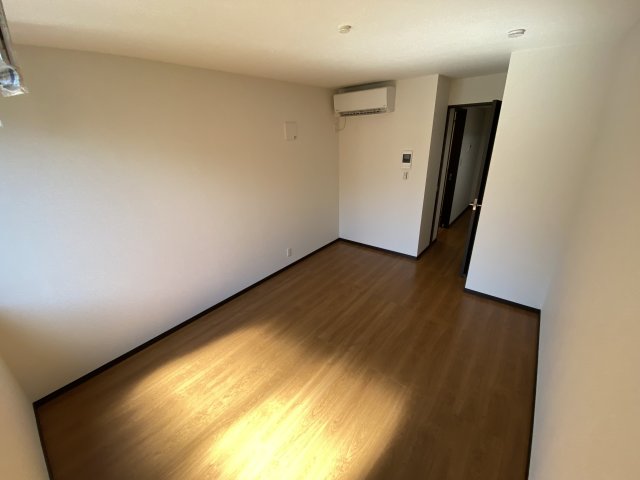 ベイルーム厚木町201号室 寝室