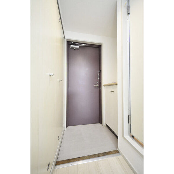 ブルーリーフ・K 玄関