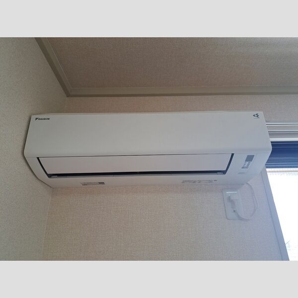 サンロイヤル202号室 エアコン