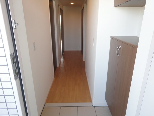 Ｒｅｇａｌｉａ（レガリア） 玄関～廊下