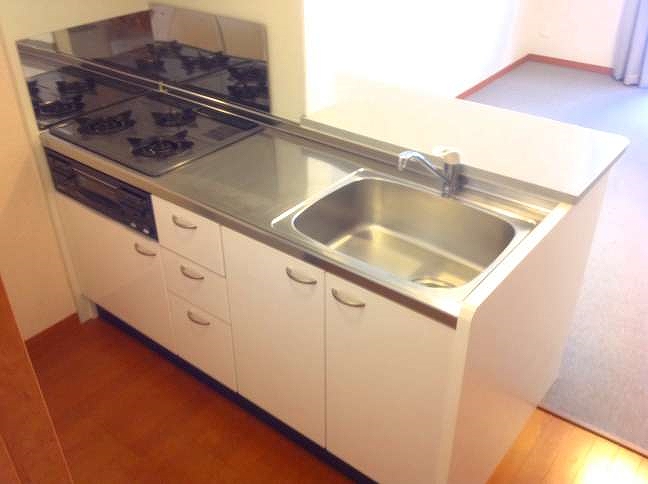 レオパレスベルコンフォート キッチン