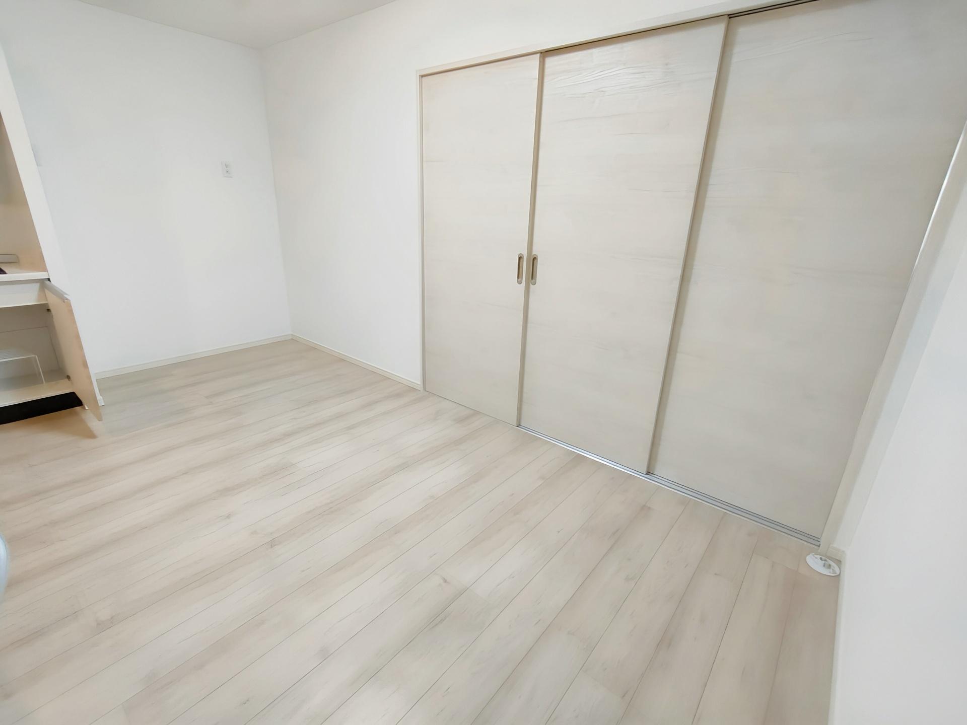 103号室