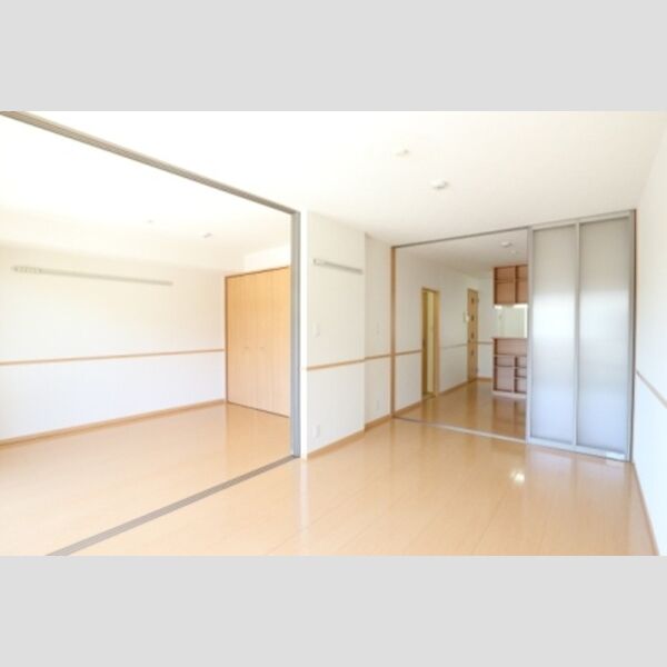 プレミエ・ステラ105号室 東側　洋室