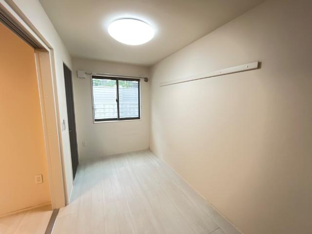 ヴェリテ昭島203号室 洋室（イメージ）