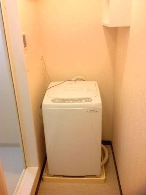 レオネクストプレジャーライフ103号室 洗濯機