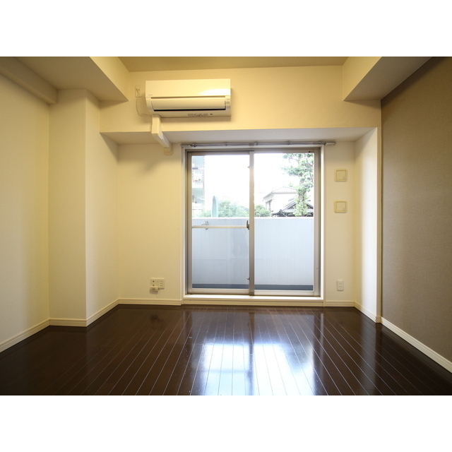 プレール・ドゥーク高輪202号室 洋室約6.4帖