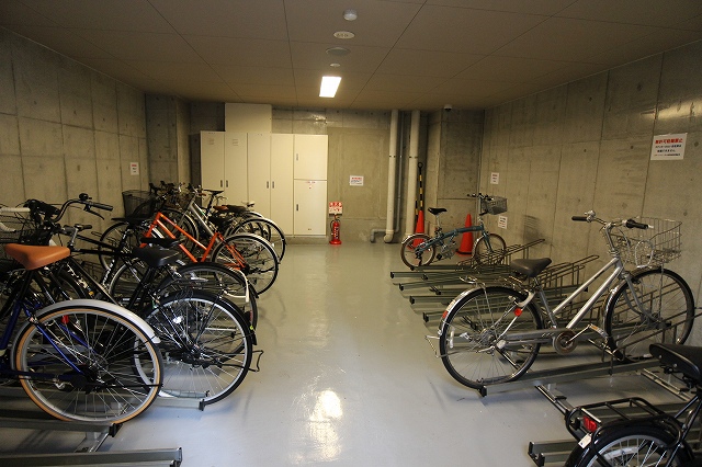 ステージファースト西早稲田9階 駐輪場