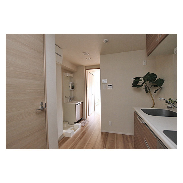 ルクレ志村坂上 モデル設置中