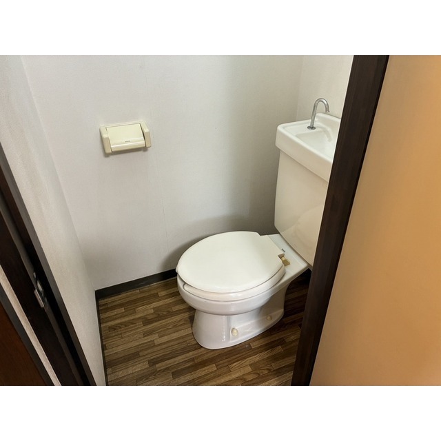 今井ハイツＥ棟101号室 内観