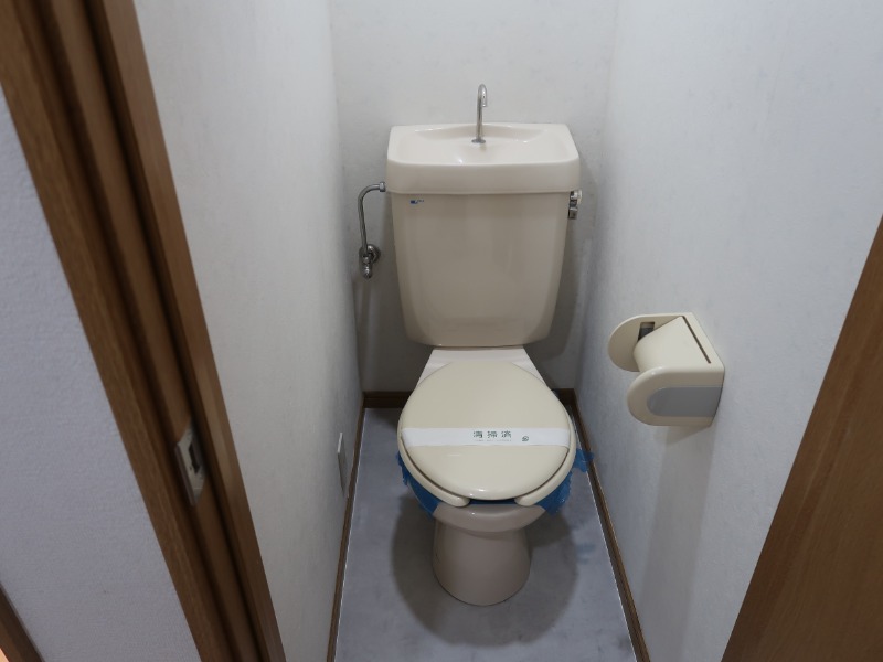ファミール仲村C トイレ