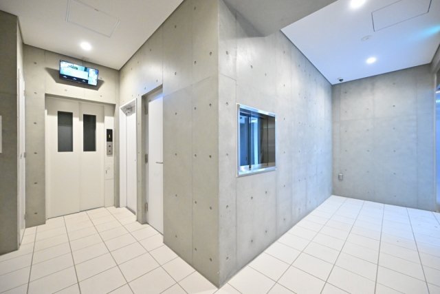 ＲＯＸＩＳ日暮里3階 エントランス