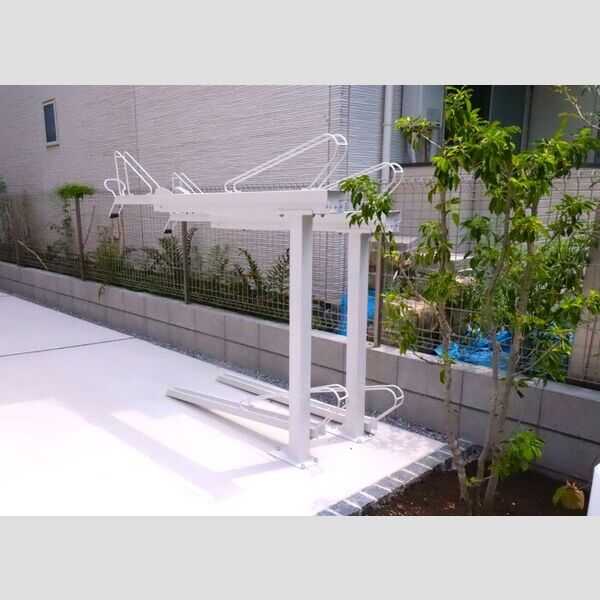 セレスティア弥生町 駐輪場