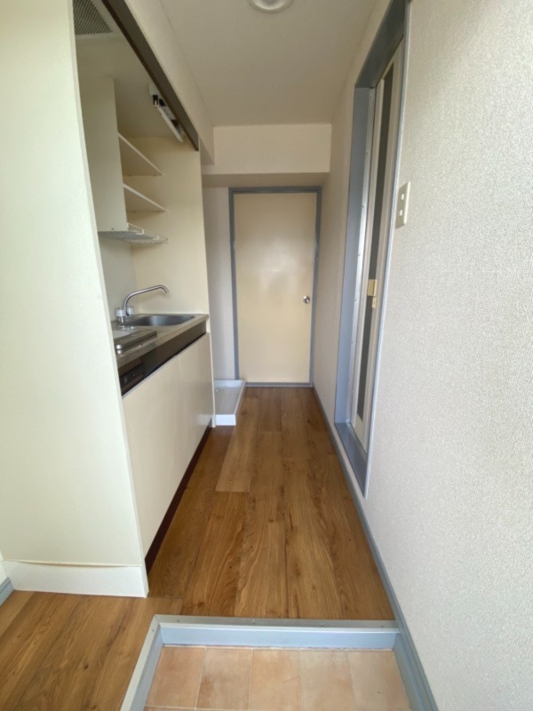 コリーヌ・F2階 ※別号室写真