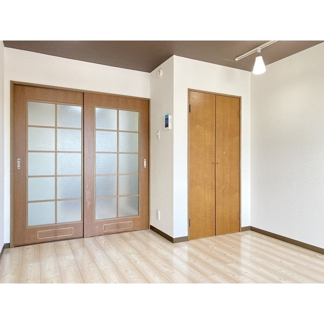 メゾン榎木町 ☆洋室7.1帖