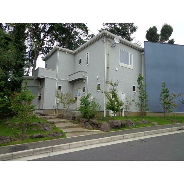 Grove　GardenE棟 エントランス