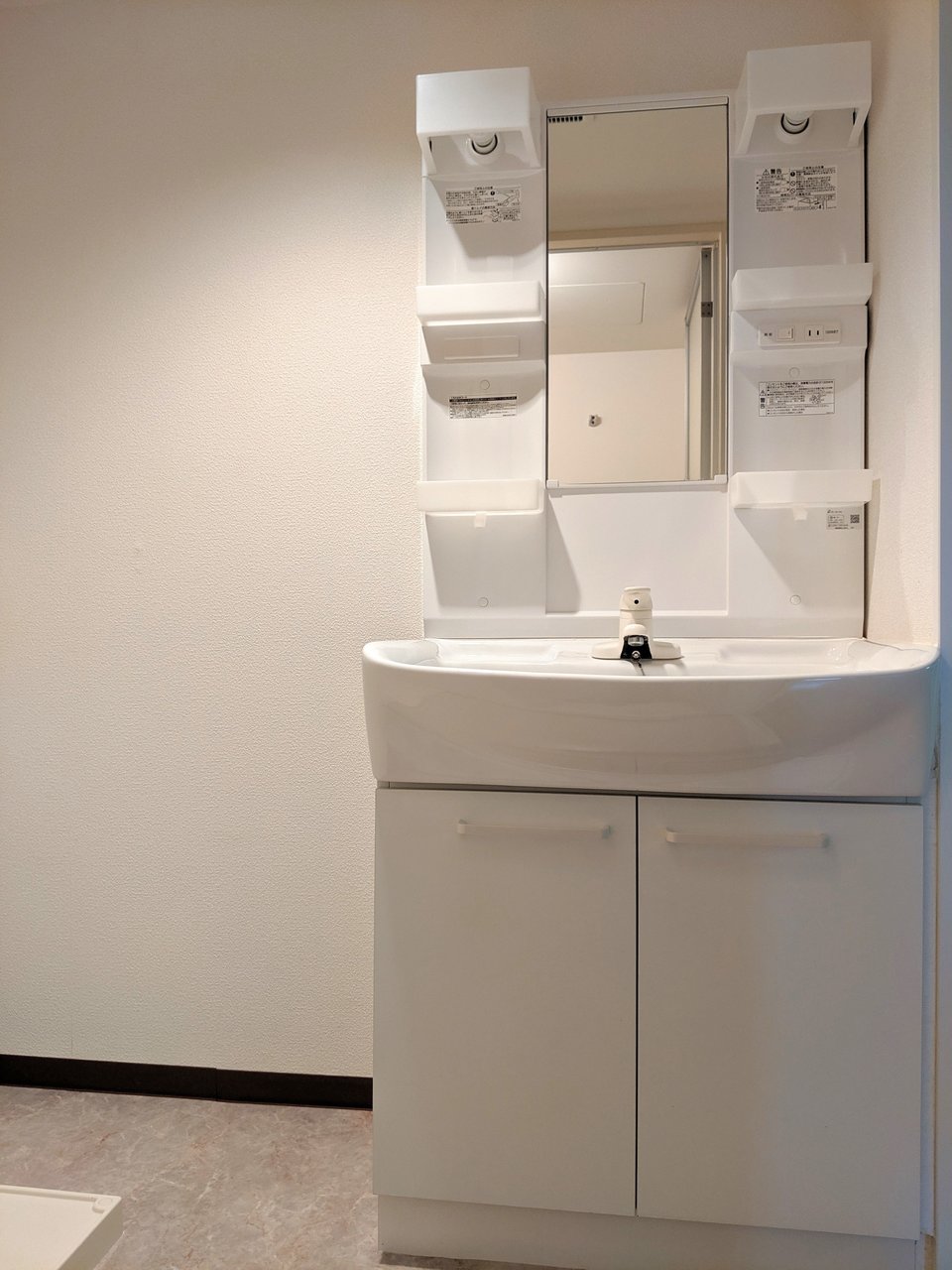 グリーンアベニュー0104号室 ※別号室の参考写真です(現況優先・仕様違いの場合あり)