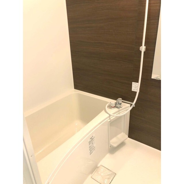 パークアレイ井荻201号室 綺麗な浴室・雨の日も安心浴室乾燥機付き