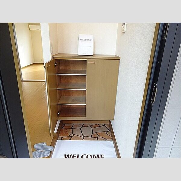 セント・トーマス 玄関