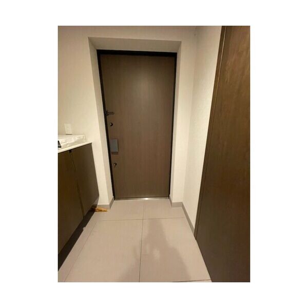 Brillia高輪REFIR 玄関