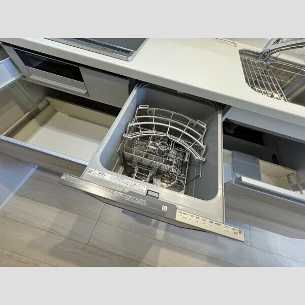 グリナージュ　リリア306号室 ビルトイン食器嵐洗浄機付き♪