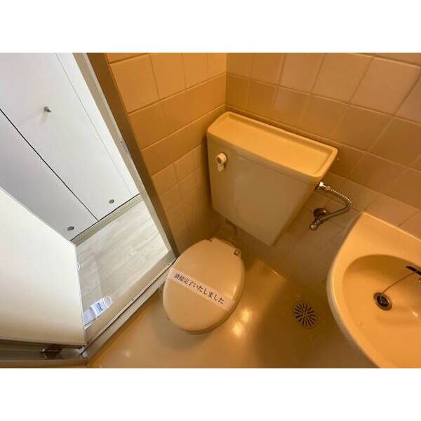 ブルーリーフ・K0409号室 トイレ