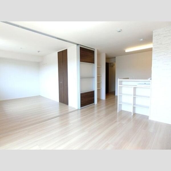 グレイスコート湘南 LDK、洋室