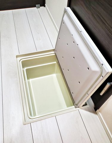 アーヴェル元住吉Ⅱ103号室 床下収納も完備！