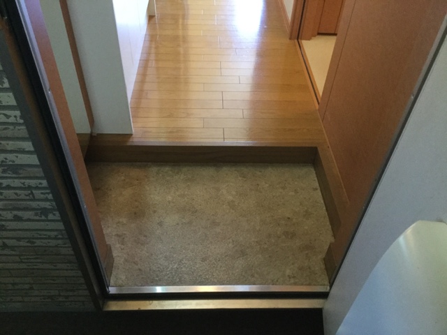 メイプル・ガーデン 玄関