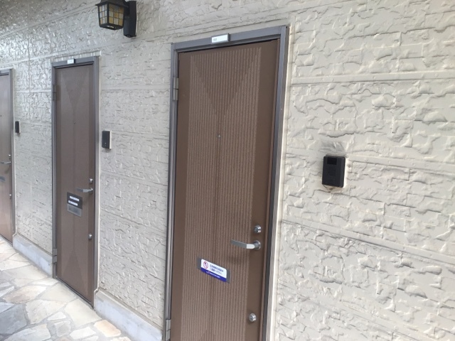 メゾンエルミタージュ 玄関